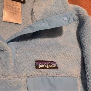 The softest light blue Patagonia fleece!
